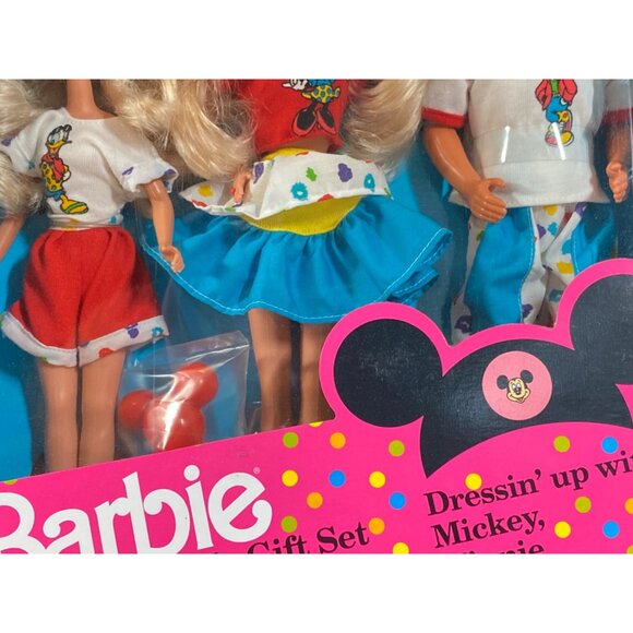 Barbie Friends Skipper Ken Gift Set Mattel 3177 Dressin Up Mickey Minnie Donald - Picture 3 of 12